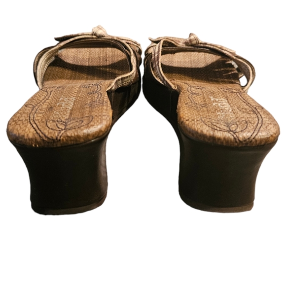 Mudd Vintage Women's Platform Brown Sandals Size 9.5 - Picture 3 of 9